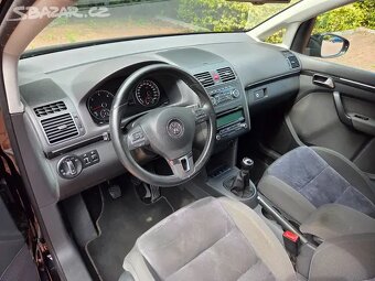 VW Touran 2.0TDI 103kW,Highline,7.míst,webasto,serviska - 12