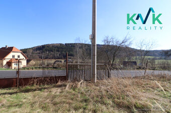 Prodej rodinného domu 3+1 v obci Chyše, 35 km od Karlových V - 12