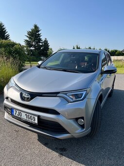 Toyota RAV4 2.0 D-4D Selection | 2018 | Kůže | Odpočet DPH - 12
