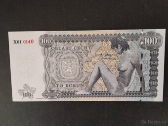 Vice kusů bankovek,UNC - 12