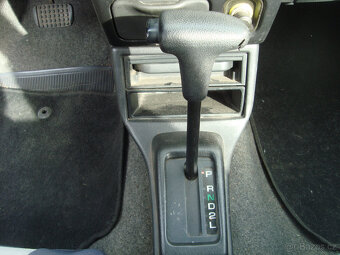 Daihatsu Cuore 1,0 41kw automat - 12