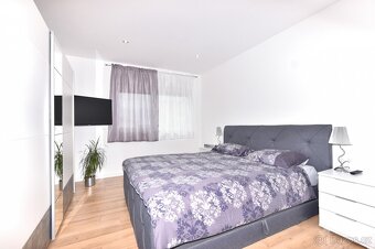 ☀Vodice(HR)-Zariadený 2-podlažný luxusný rodinný dom☀ - 12