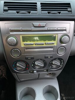 Prodám Mazda 2 na náhradní díly, stk do 4/26 - 12