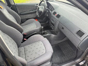 Škoda Fabia 2.0mpi 85kw GT - 12