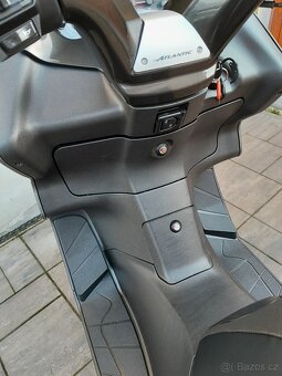 Aprilia Atlantic 250, výborný stav, po TK - 12