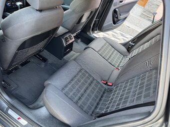 Audi A4 Avant 2,0TDI S-Line 177k quattro S tronic Automat - 12
