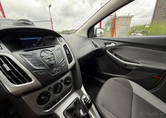 Ford Focus 1,6 TDCI 85kW NAVI 6KVAL nafta manuál 85 kw - 12