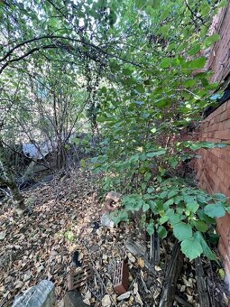 Pozemek s rozestavěným rodinným domem v lukrativní části obc - 12