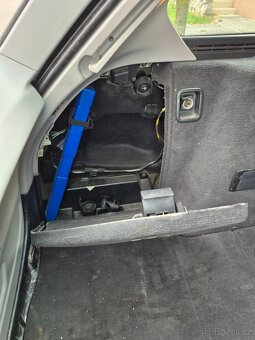 BMW E91 320i Kombi (2006) – Benzín, Xenony, Navigace, Tažné - 12