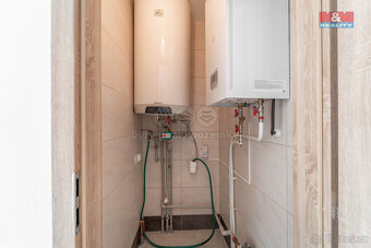 Prodej rodinného domu, 97 m², Komárov, ul. Na Horách - 12