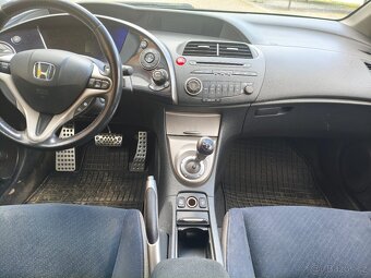 Prodám Honda Civic,1.8 benzín,103 kW,automat - 12
