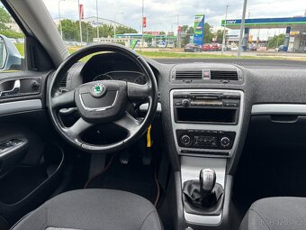 Škoda Octavia,  1.6TDi 77kW 4x4 6 Rychlostí - 12