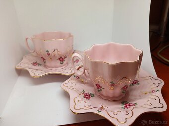 Krásný růžový porcelán-set hrnky, podšálky - 12