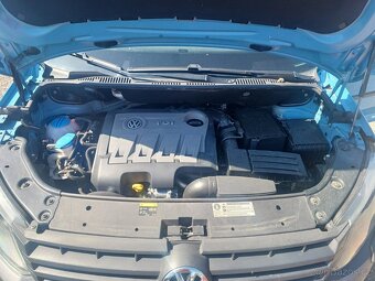 VW Caddy 1.6 TDI, bez koroze, klima, tažné - 12