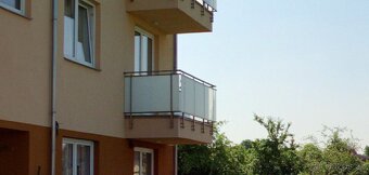 Pronájem - slunný 2+kk, terasa, park. stání (Přezletice) - 12