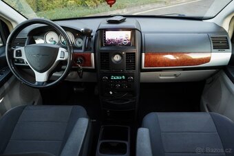 Chrysler Voyager 2.8 CRD - 12