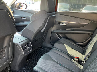 PEUGEOT 5008 1,5 HDI ALLURE PACK 7 MÍST TAŽNÉ - 12