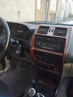 NISSAN Terrano - náhradní díly - 12