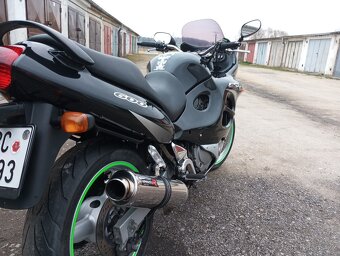 Suzuki GSX 600f - 12