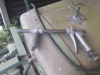 Traktor + příslušenství - 12