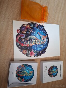 Panenky, elektronické hračky, auta, vlaky, dřevěná puzzle - 12