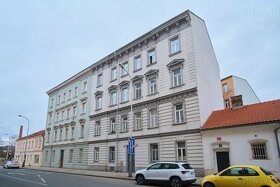 Prodej byty 2+kk, 39 m2 + balkon 1,5 m2 - Praha - Holešovice - 12