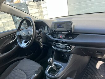 Hyundai i30 Combi 1.5 DPI 80kw benzin 2022 - 12