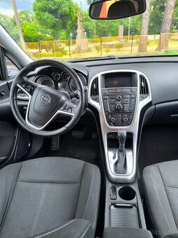 Opel Astra 2 DT automat - 12