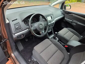 VW Sharan 2.0TDI 103kW,7 míst, navi, panorama, serviska - 12
