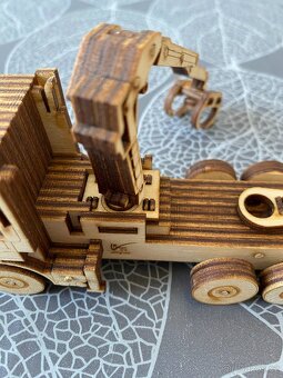 Dřevěný model Tatra Phoenix s návěsem Umikov 39T - 12