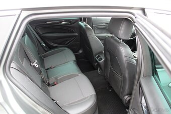 Opel Insignia 2,0 CDTI AUTOMAT, r.v.2018, servis OPEL - 12