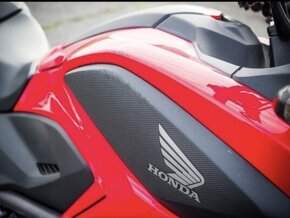 Honda NC 700X - 12