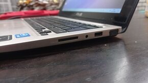 ASUS X202E 11,6" s dotykovou obrazovkou - 12
