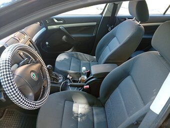 Škoda Octavia najeto 263 tisíc km - 12