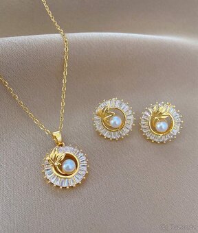 Elegantní dámské soupravy - 12