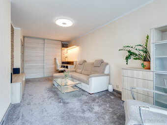 Pronájem bytu 2+1 s lodžií, celkem 60,11 m², Cíglerova, Prah - 12