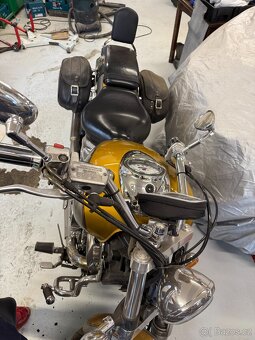 Yamaha Drag star 1100 - 12