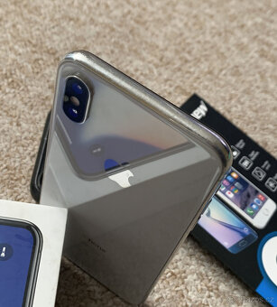 Apple Iphone X - 64GB - Silver - PĚKNÝ STAV - 12