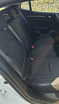 Renault Megane IV - 12