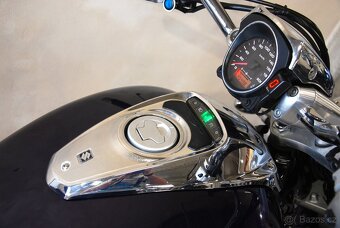 Suzuki Intruder M 800 - hezký originální stav, původ ČR - 12