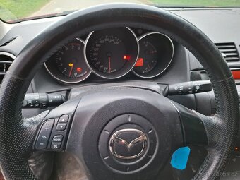 Mazda 3 1.4i 62 kw Klima Model 2005//Na Opravu/// - 12