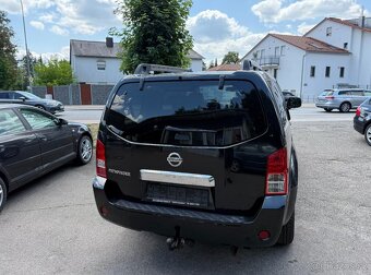 Nissan Pathfinder 2.5 dCi Comfort 126kw - 12