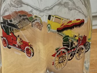 SILNOSTĚNNÁ SKLENĚNÁ LÁHEV DEKOROVANÁ VETERÁNY - 12