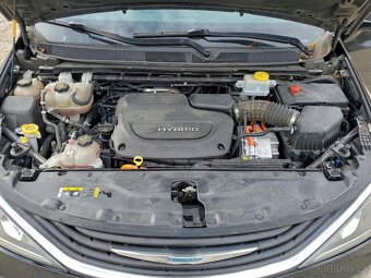 CHRYSLER PACIFICA HYBRID LIMITED 2018 - 12