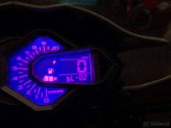 Sym crox 125 r.2019 - 12