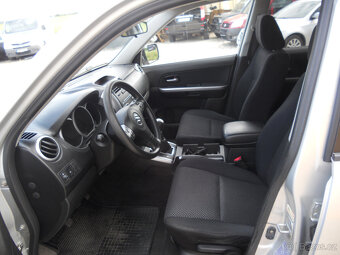 Suzuki Grand Vitara 2.0VVT-i 103Kw 4x4 - 12