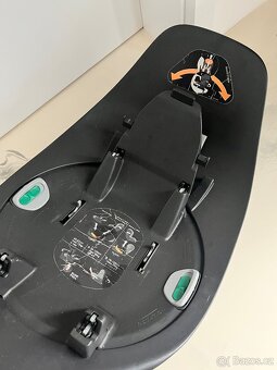 Autosedačka Cybex Sirona Z i-Size + ISOFIX základna - 12