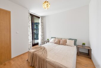 2+kk 67m² Ke Kapslovně, Praha 3 - Žižkov - 12