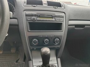Škoda Octavia, 1.6MPI,75KW Manuál,CZ - 12