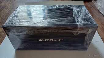 AutoArt 1/18 Porsche GT1 Le Mans 1997 - 12